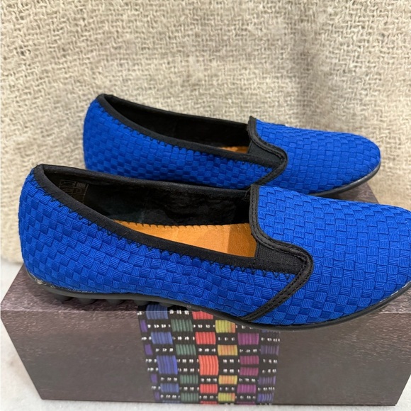 bernie mev. Vibrant Blue Woman’s Slip-Ons - Picture 3 of 7
